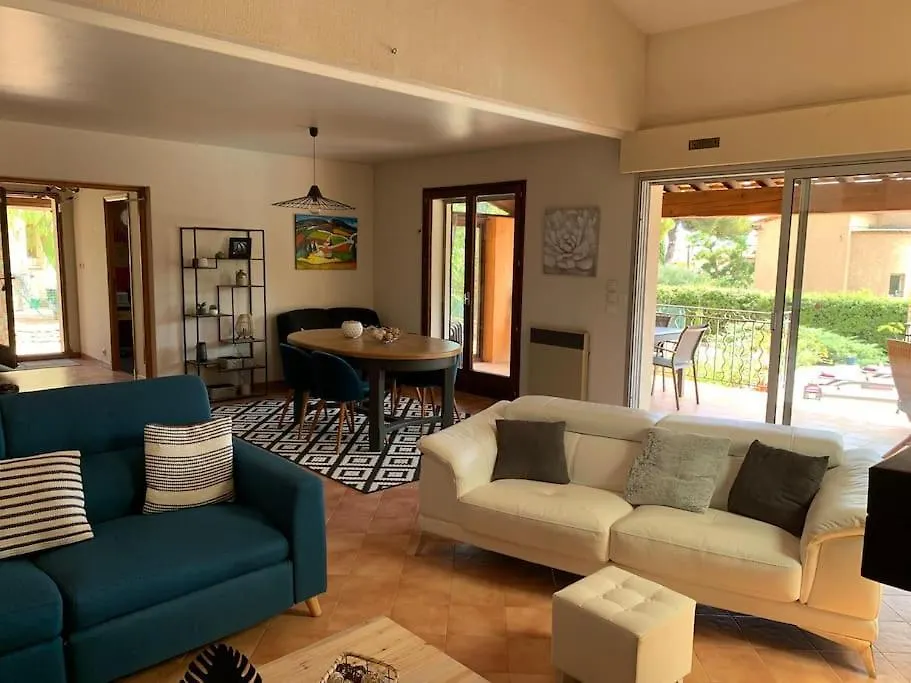 Villa 900 M Du Centre Et Plages, Piscine, Parking Bandol 0*,  Francia